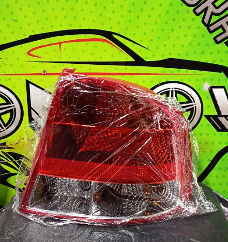 LAMPARA STOP CHEVROLET AVEO SEDAN C/BOMBILLO DERECHO
