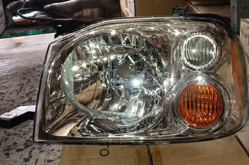 FAROLA NISSAN FRONTIER IZQUIERDA DEPO
