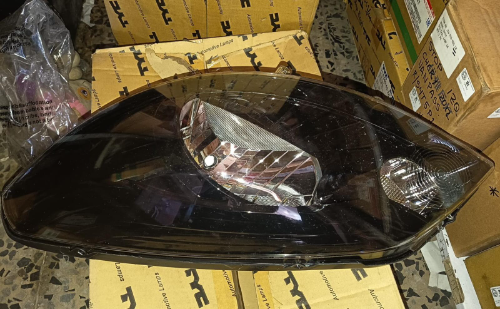 FAROLA SANDERO TYC IZQ