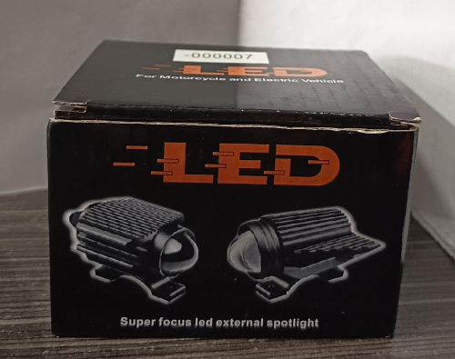 EXPLORADORA CUADRADA MINI X4 LED 4 FUNCION FONDO ROJO