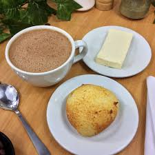 COMBO CHOCOLATE + ALMOJABANA + QUESO