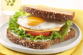 SANDWICH HUEVO