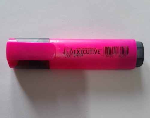 Resaltador fluorescente rosado
