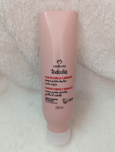 Tododia acondicionador reparador flor de cereza y aguacate
