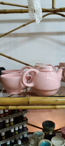 tetera y taza