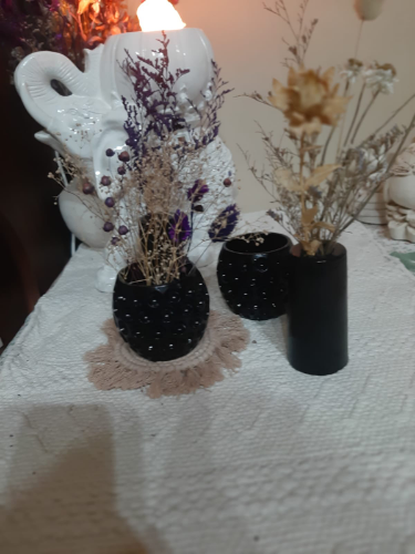 FLORERITOS PEQUEÑOS NEGROS