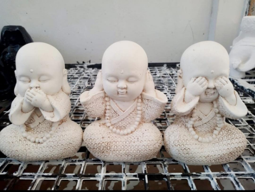 trio budas pelados