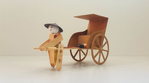 robot carretillero de carton