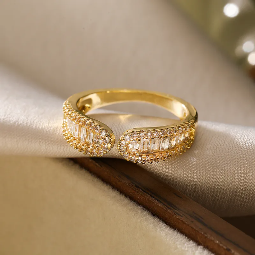 Anillo Ajustable Circoneas Blancas - Dorado - ANI146