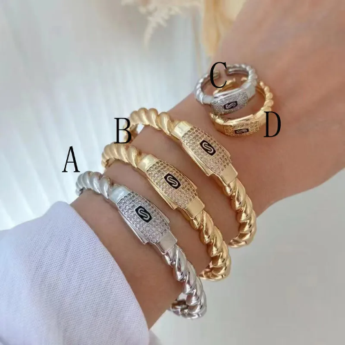 Brazalete Estilo Monaco -B- Dorado - BRA088