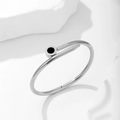 Brazalete Romano Estilo Clavo - Plateado - BRA081