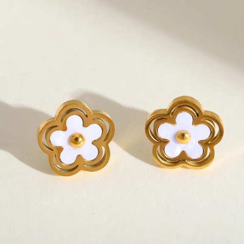 Arete Flor de Cinco Petalos Pequeño - Dorado - ART131