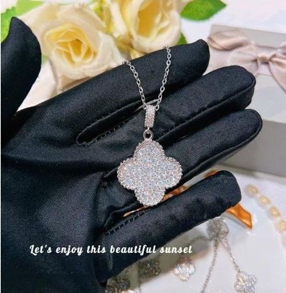 Collar Estilo Van Cleef - Plateado - COL224