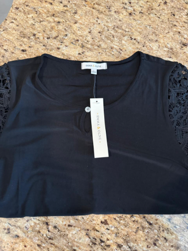 Blusa negra EMMA & OLIVE talla L