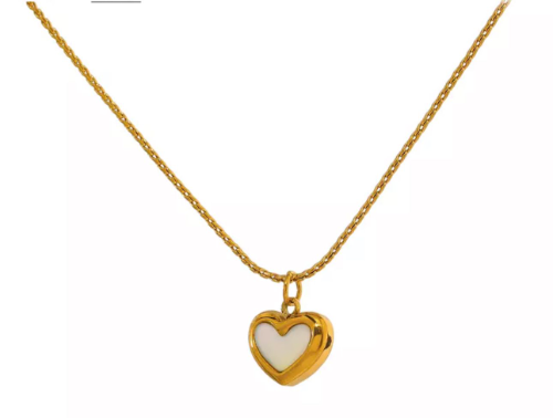 Collar medalla de corazon dorado centro blanco