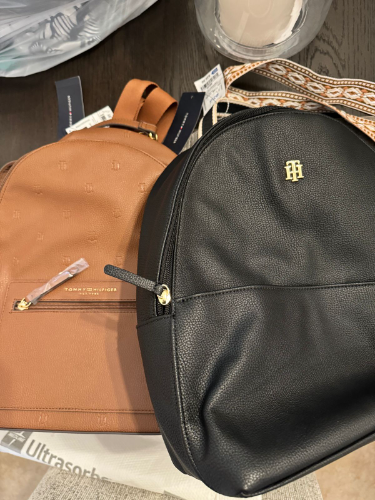 Mochila de cuero TOMMY H negra y café