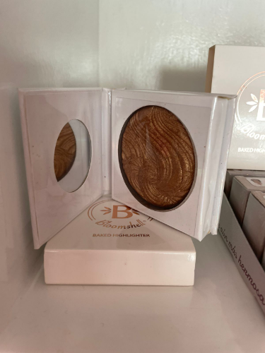 bronzer