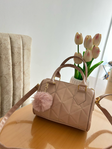 Bolso pompon