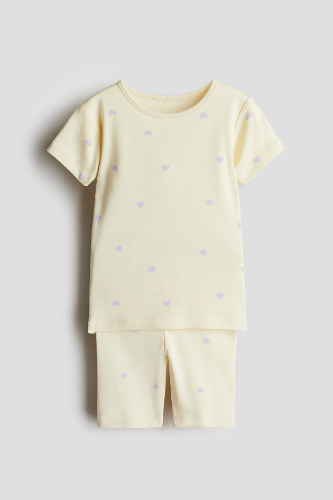 Conjunto de niña short y blusa Amarillo de corazones 5T