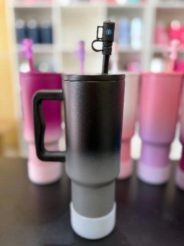 Quencher 1.2 Lts Tapa antiderrame Negro con tono Gris