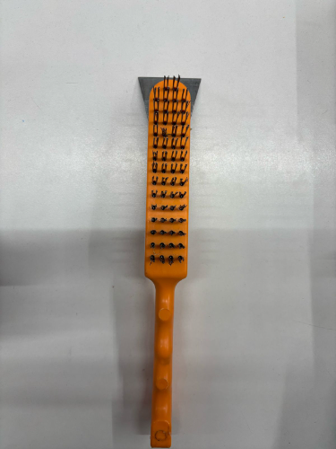 Cepillo de acero con rasqueta