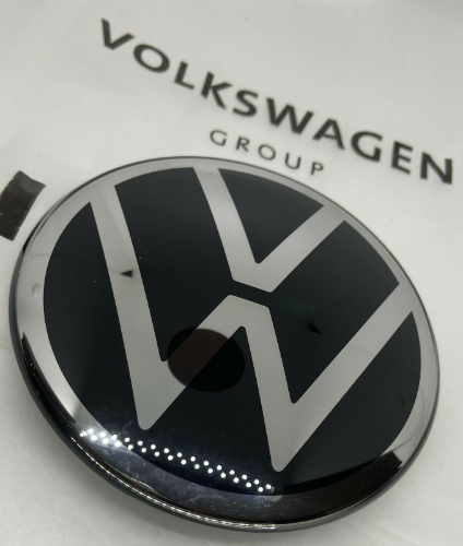 EMBLEMA DE PARRILLA TIGUAN
