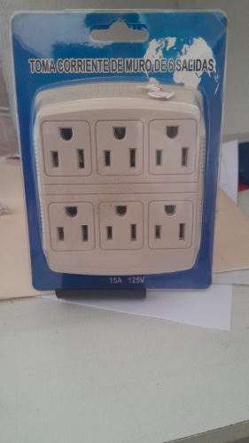 Toma Corriente de muro de 6 Salidas