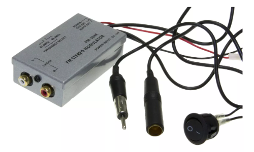 658MODULADOR FM UNIVERSAL, ESTEREO, MP3, ANTENA AUTOMATICA, RADI