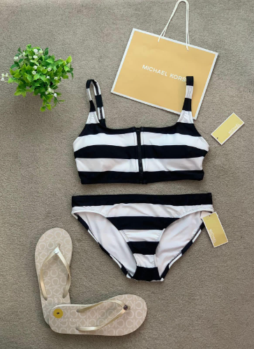 traje de baño MK
