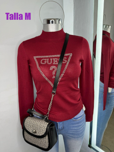Playera tipo suéter rojo Guess