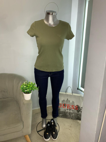 Playera verde militar Guess mujer L