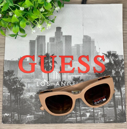 Gafas Guess café