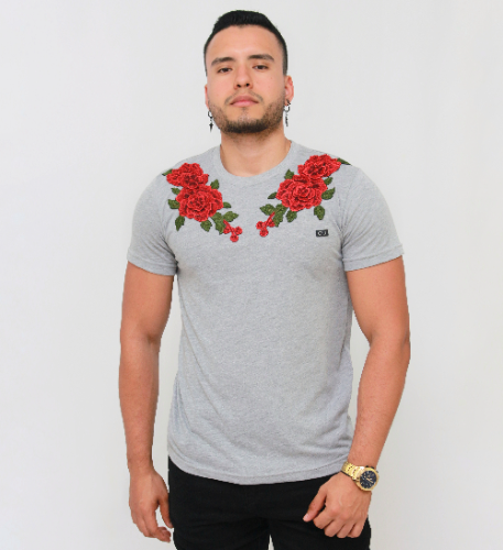 FRANELA GRIS TALLA S BORDADO ROSAS