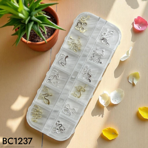 DIJE SERPIENTES  PARA DECORACION DE UÑAS NAEZ BC1237