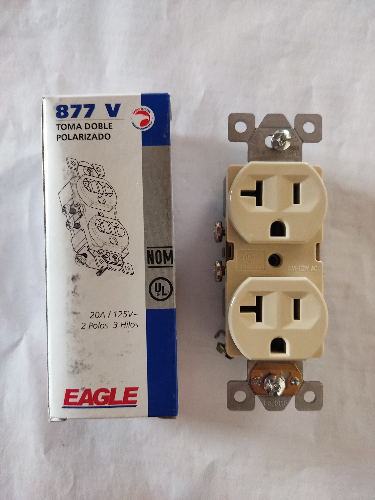 TOMACORRIENTE DOBLE EMPOT 20A NTP 877-V