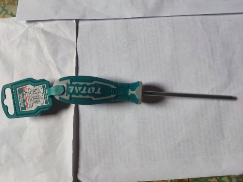 DESARMADOR ESTRE 3/16X4" TOTAL 246/100