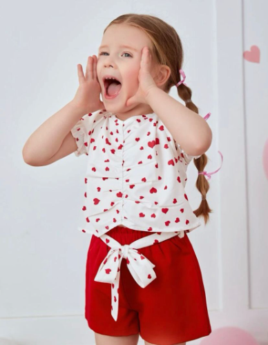 CJ SHORT ROJO BLUSA CORAZONES