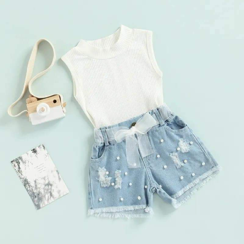 SHORT PERLAS  BLUSA BLANCA