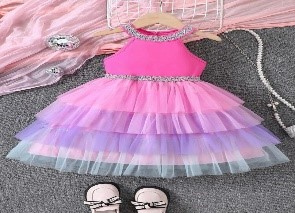 VESTIDO CAPAS COLORES ROSA /LILA CINTA PLATEADA