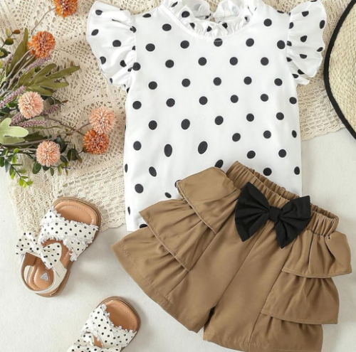 SETX2 BLUSA BLANCA DE PUNTOS CON BOLERITOS SHORT CAFÉ CON BOLEROS