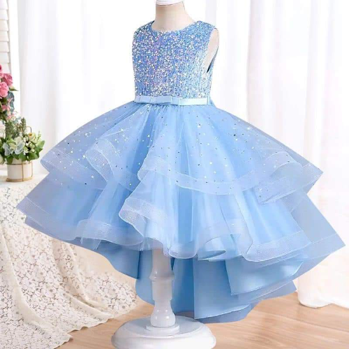 VESTIDO CELESTE COLA LARGA LENTEJUELA
