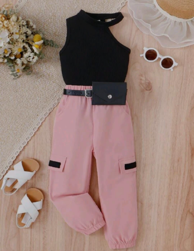 CJ BLUSA NEGRA PANTALON ROSA - RIÑONERA