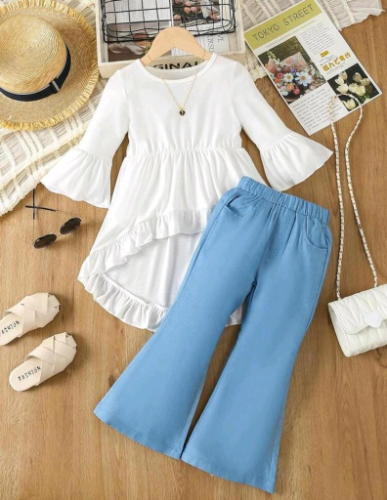 CJ BLUSA BLANCA COLA DE PATO PANTALÓN
