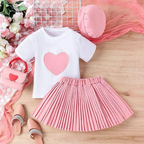 FALDA PLEIGUES ROSA CAMISETA CORAZON /BOINA
