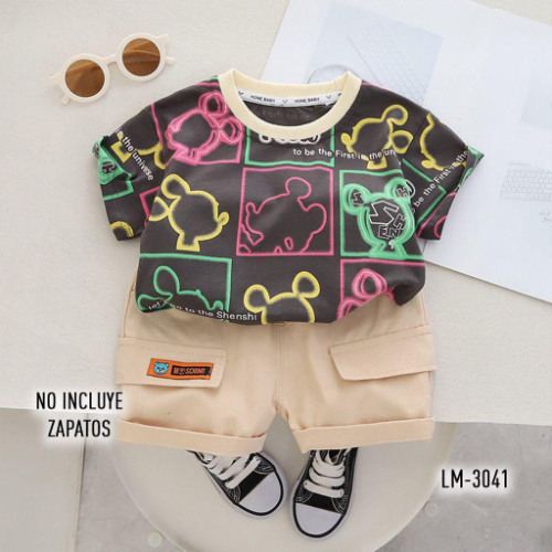 CAMISETA GRIS ESTAMPADA SHORT BEIGE CON BOLSILLOS NINO MULTICOLOR