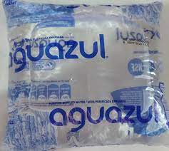 Agua en bolsa