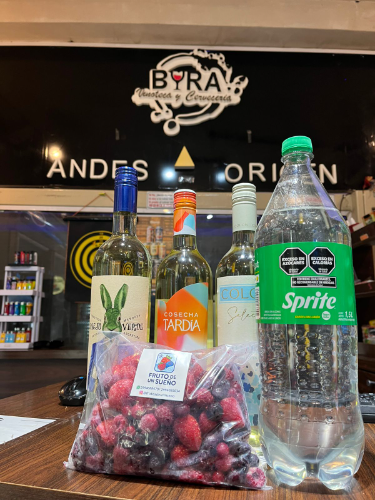 PROMO VINO BLANCO Y FRUTOS