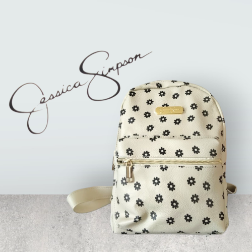 JESSICA SIMPSON CAJA No. 1 MINI MOCHILA CREMA CON FLORES