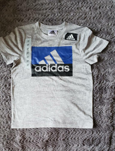 ADIDAS T/5 CAJA NO. 15 PLAYERA DE NIÑO GRIS/AZUL