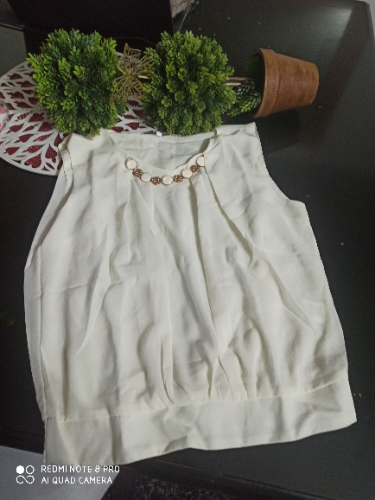BLUSAS CON COLLAR EN EL CUELLO ARRUCHE PARTE INFERRIOR MANGA CIZA BCD00092